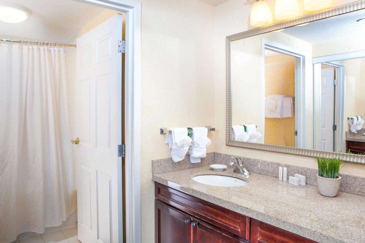  | Residence Inn by Marriott Chesapeake Greenbrier