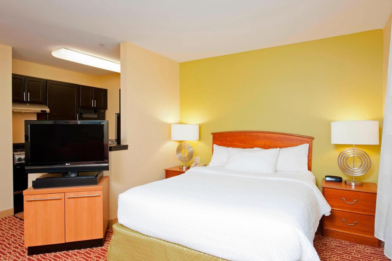 | Towneplace Suites By Marriott Bloomington