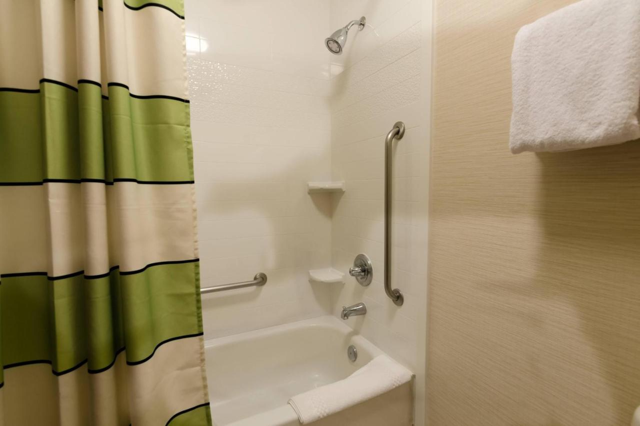 | Fairfield Inn By Marriott Potomac Mills