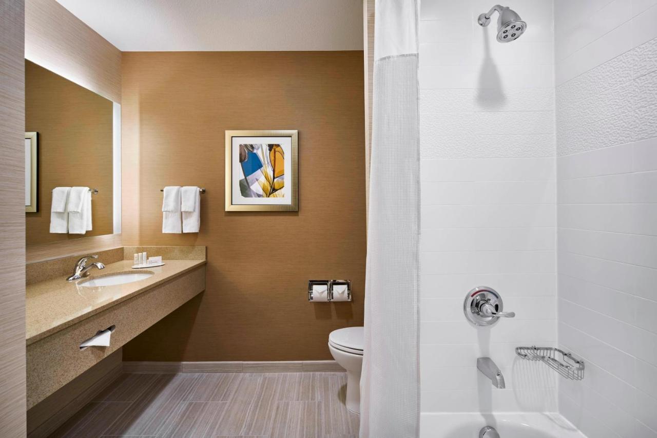 | Fairfield Inn & Suites by Marriott Alexandria,Virginia