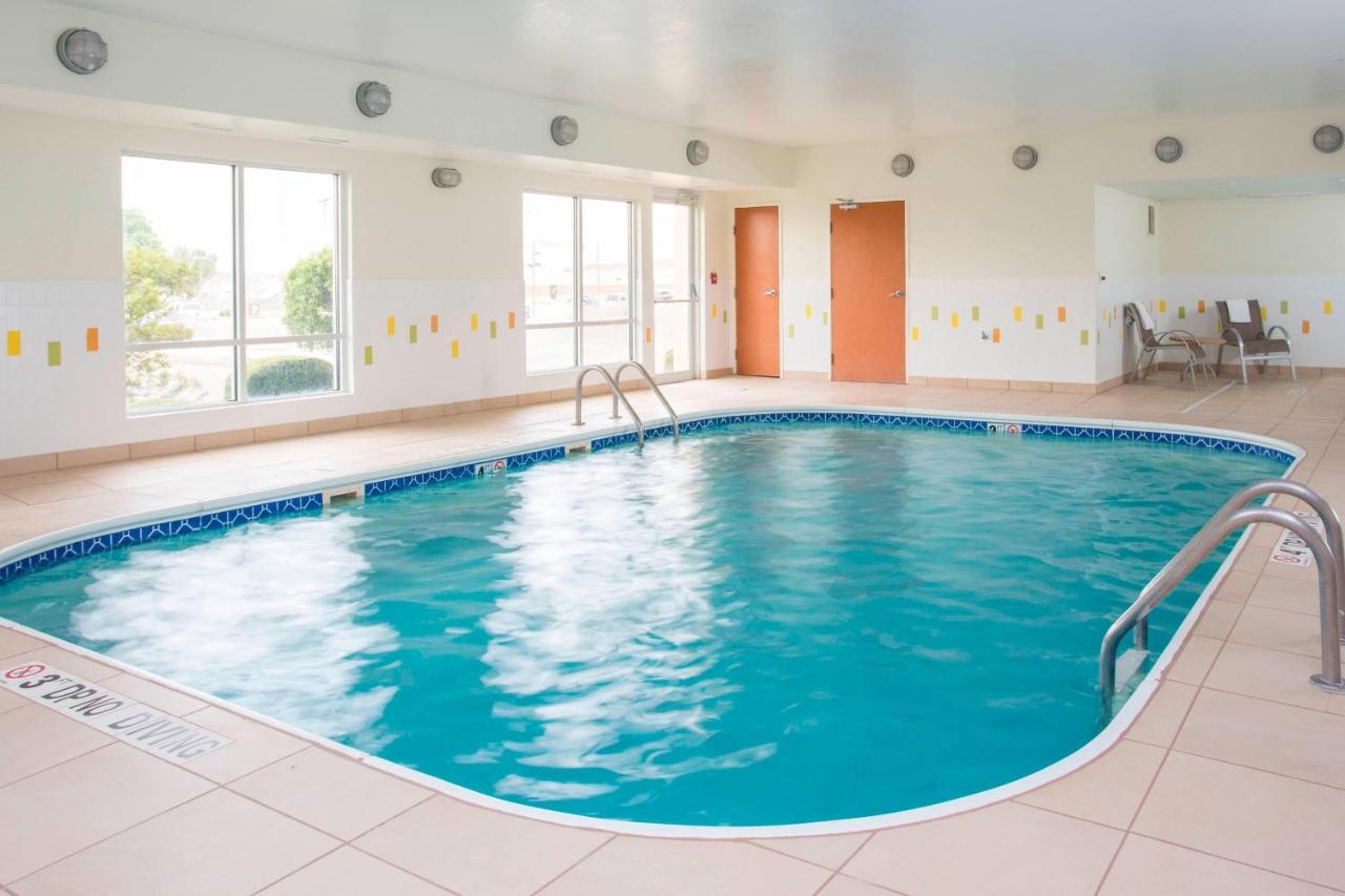 | Fairfield Inn & Suites Waco South