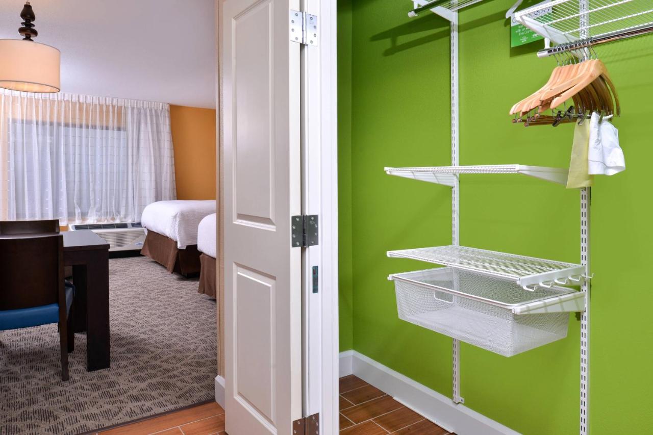 | TownePlace Suites Detroit Commerce