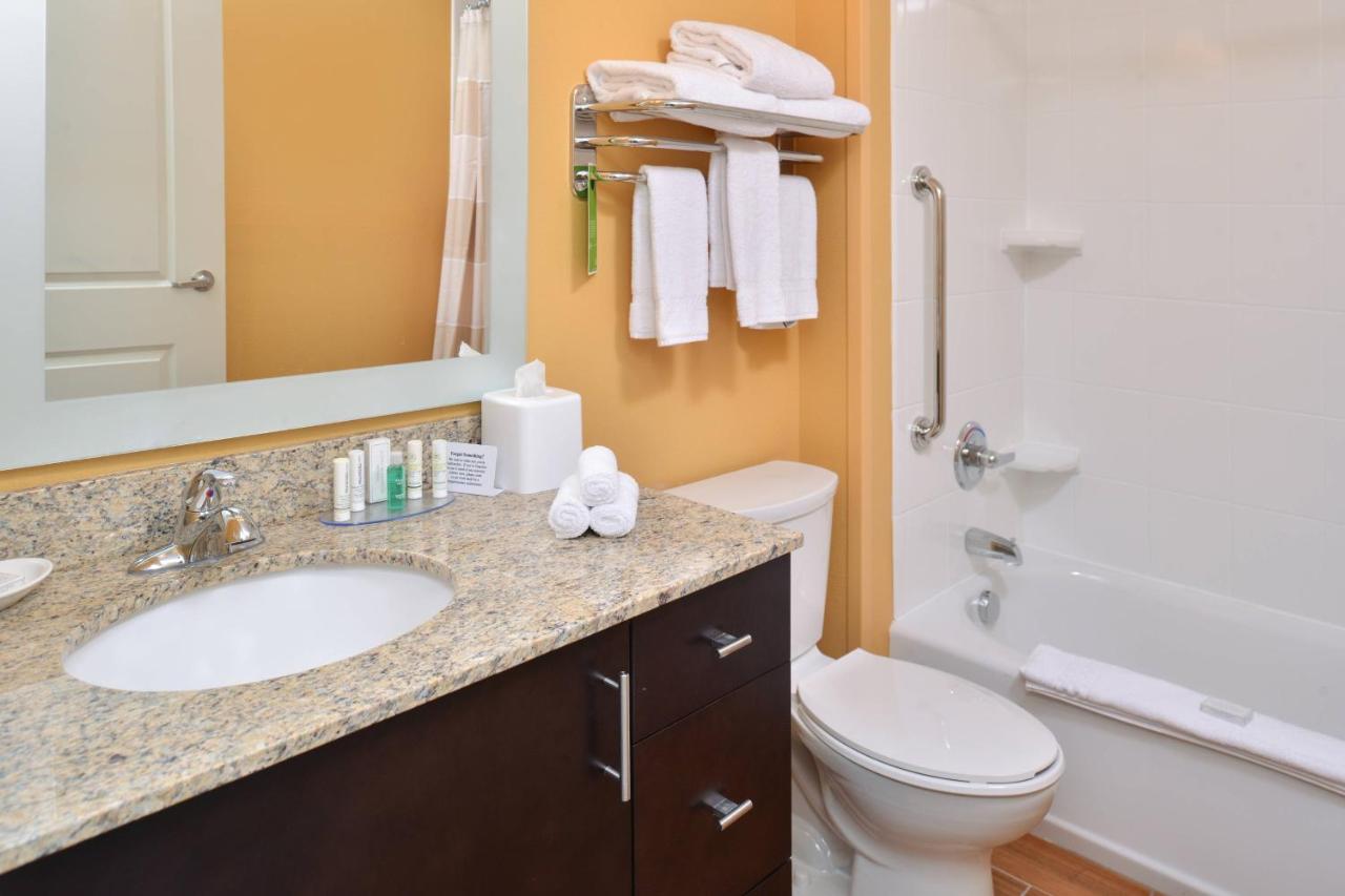 | TownePlace Suites Detroit Commerce
