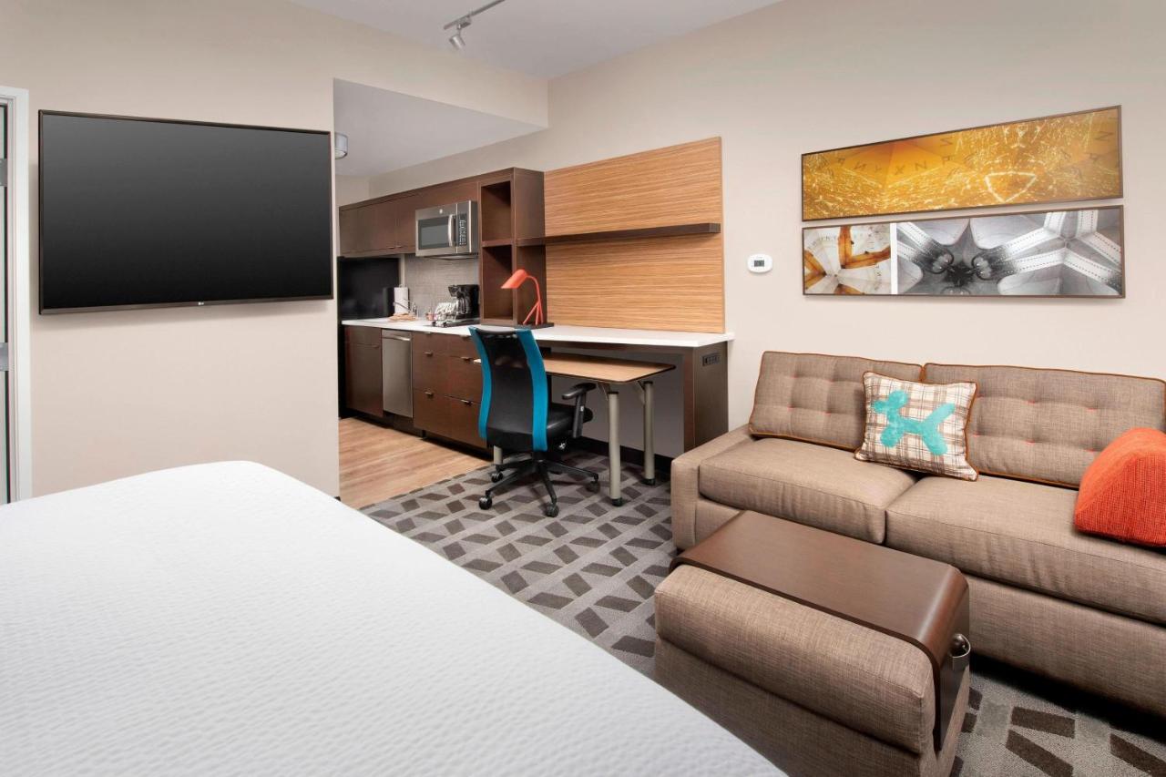 | TownePlace Suites by Marriott College Park