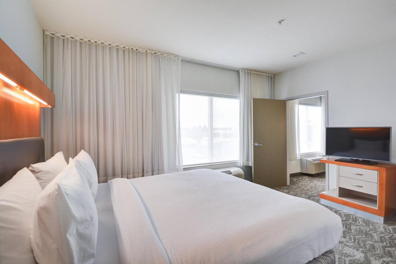 One-Bedroom King Suite at SpringHill Suites Shreveport-Bossier City/Louisiana Downs