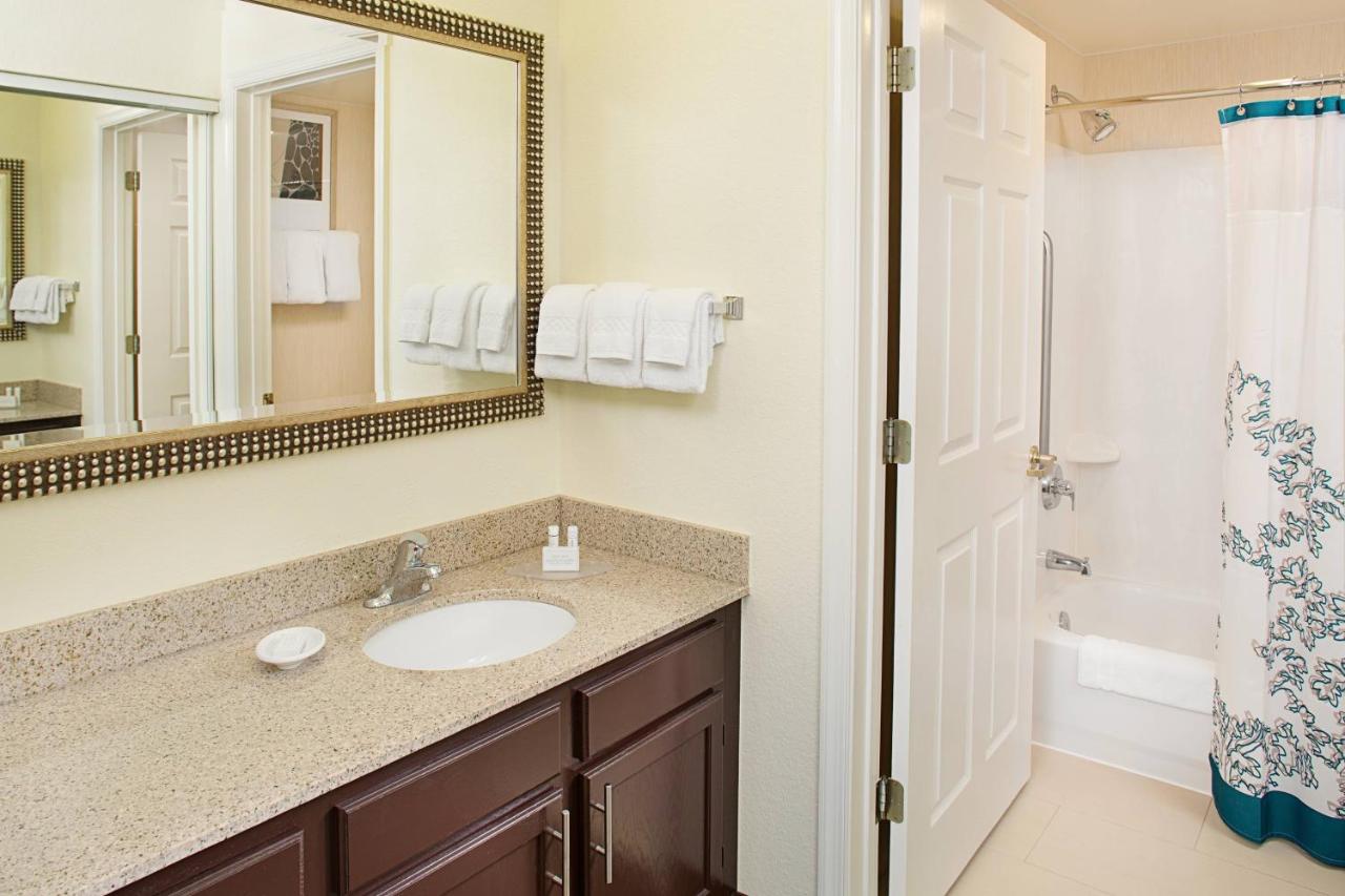 | Residence Inn Richmond Northwest