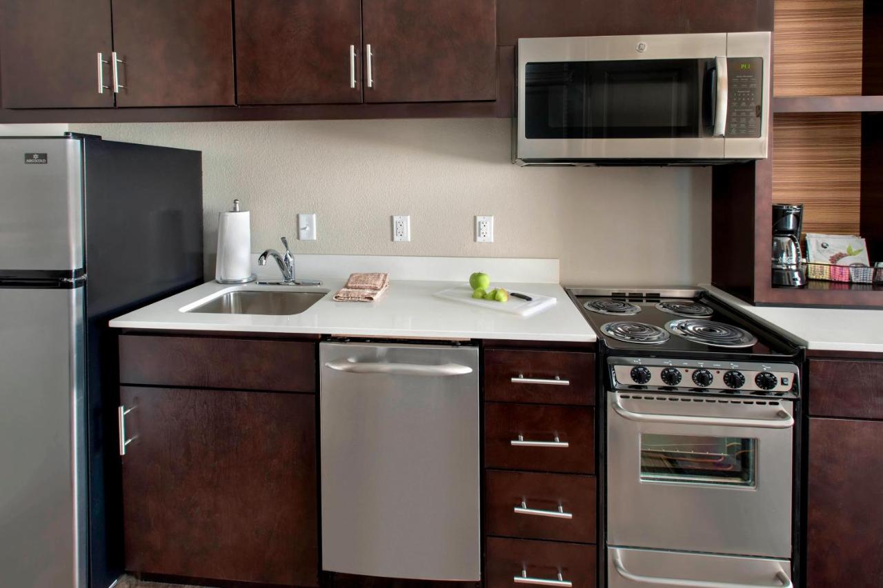 One-Bedroom Queen Suite at TownePlace Suites by Marriott Nashville Goodlettsville