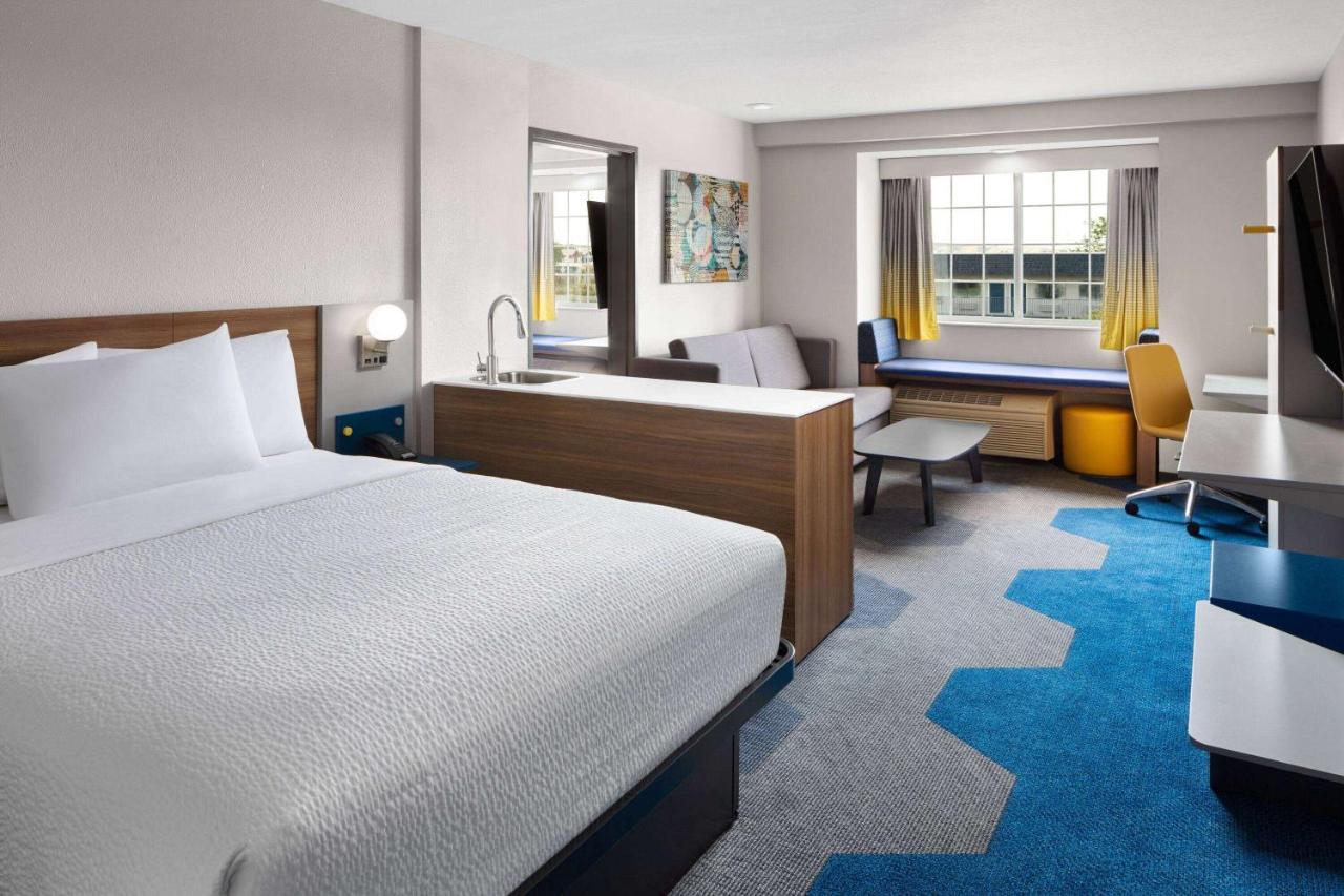 Family Suite 2 Queen Beds Non Smoking at Microtel Inn & Suites by Wyndham Rapid City
