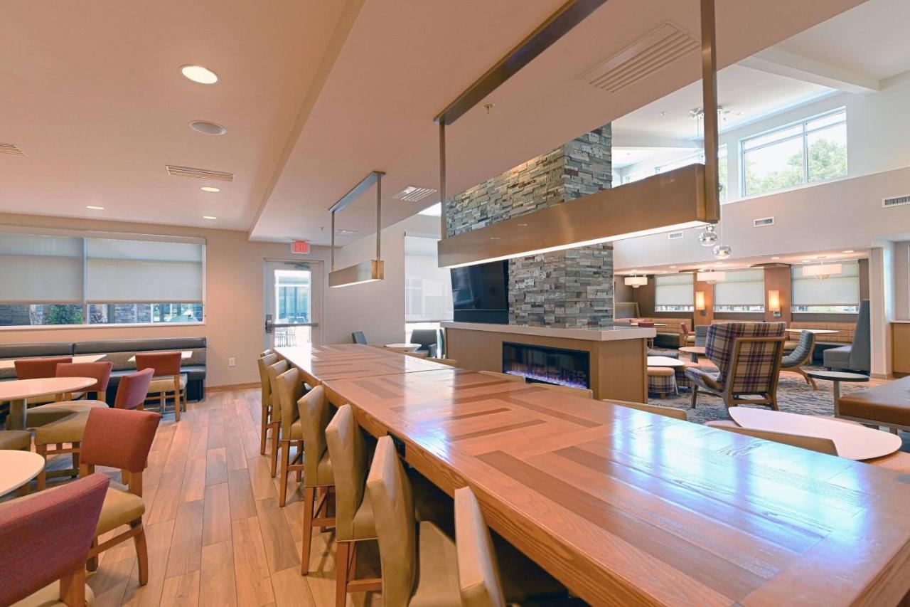 | Residence Inn Richmond