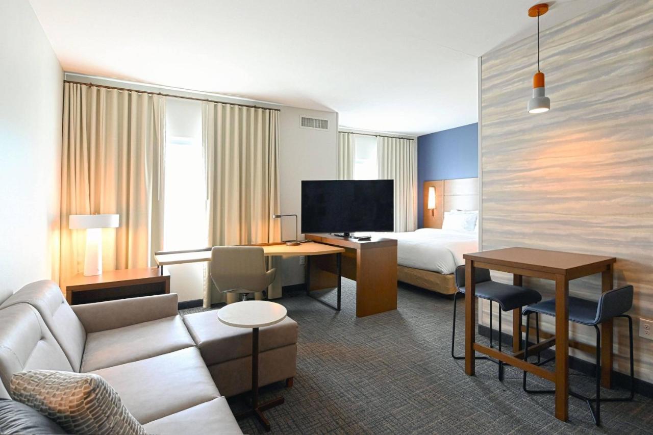 | Residence Inn Richmond