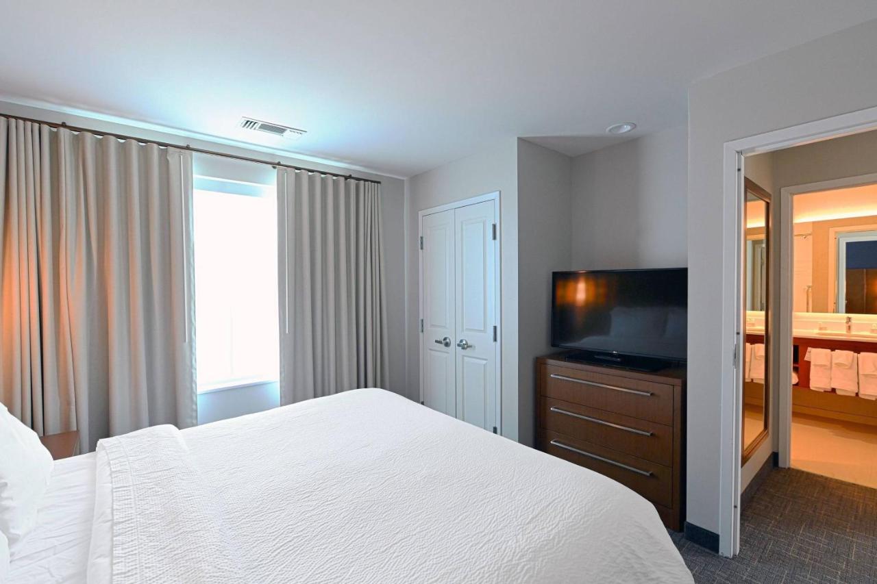 | Residence Inn Richmond