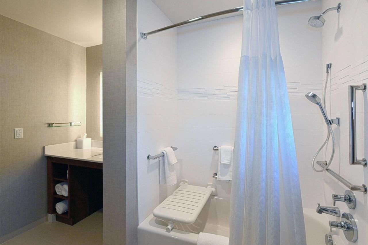 | Residence Inn Richmond