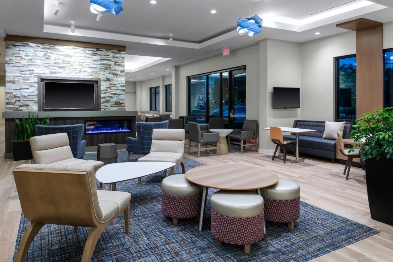 | Residence Inn by Marriott Virginia Beach Town Center