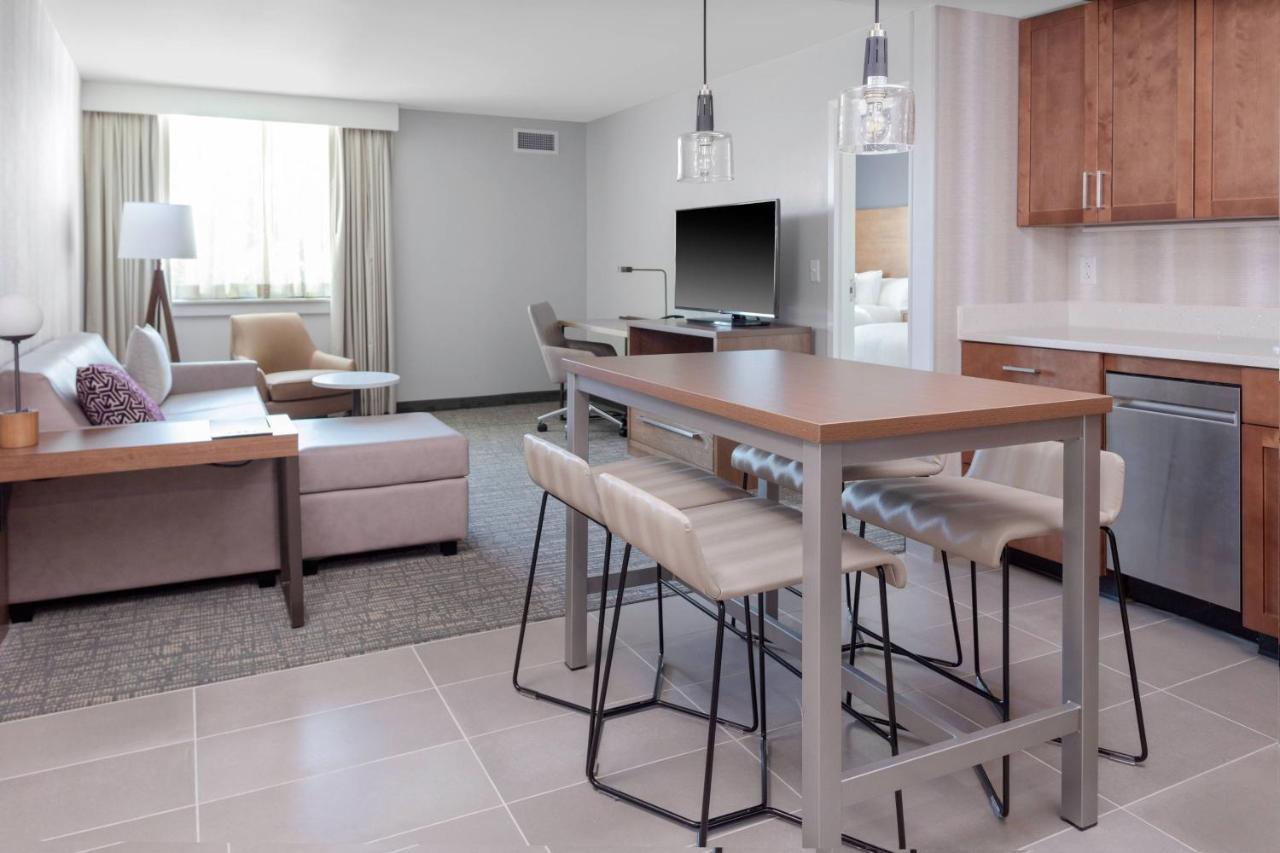 | Residence Inn by Marriott Virginia Beach Town Center