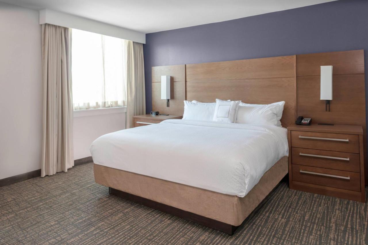 | Residence Inn by Marriott Virginia Beach Town Center
