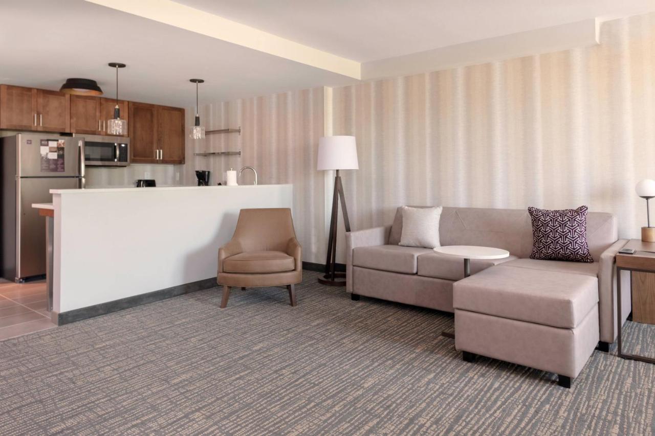 | Residence Inn by Marriott Virginia Beach Town Center