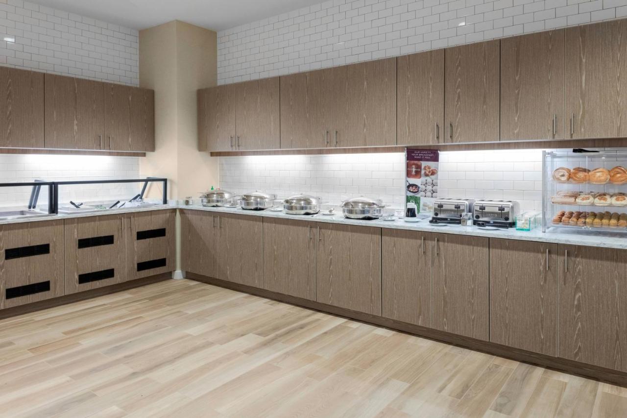 | Residence Inn by Marriott Virginia Beach Town Center