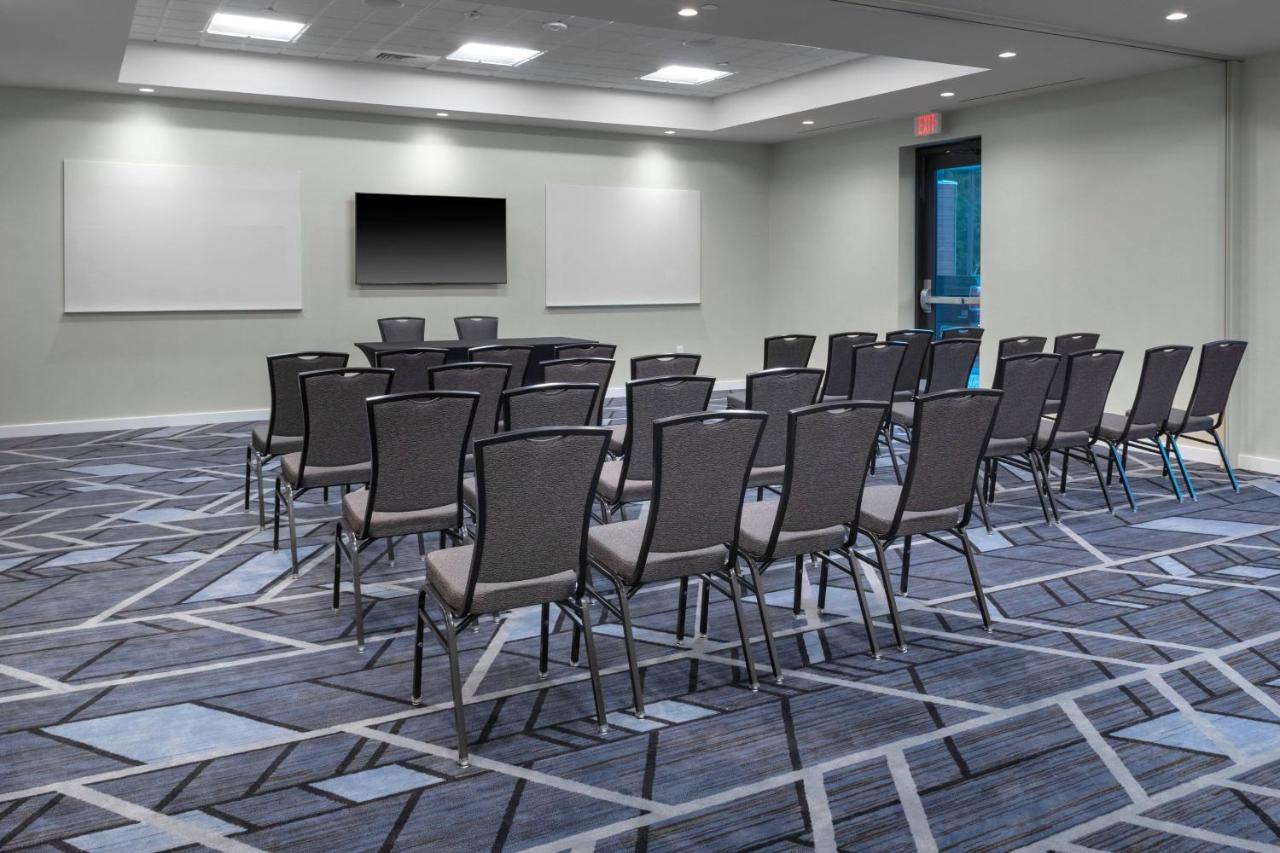 | Residence Inn by Marriott Virginia Beach Town Center