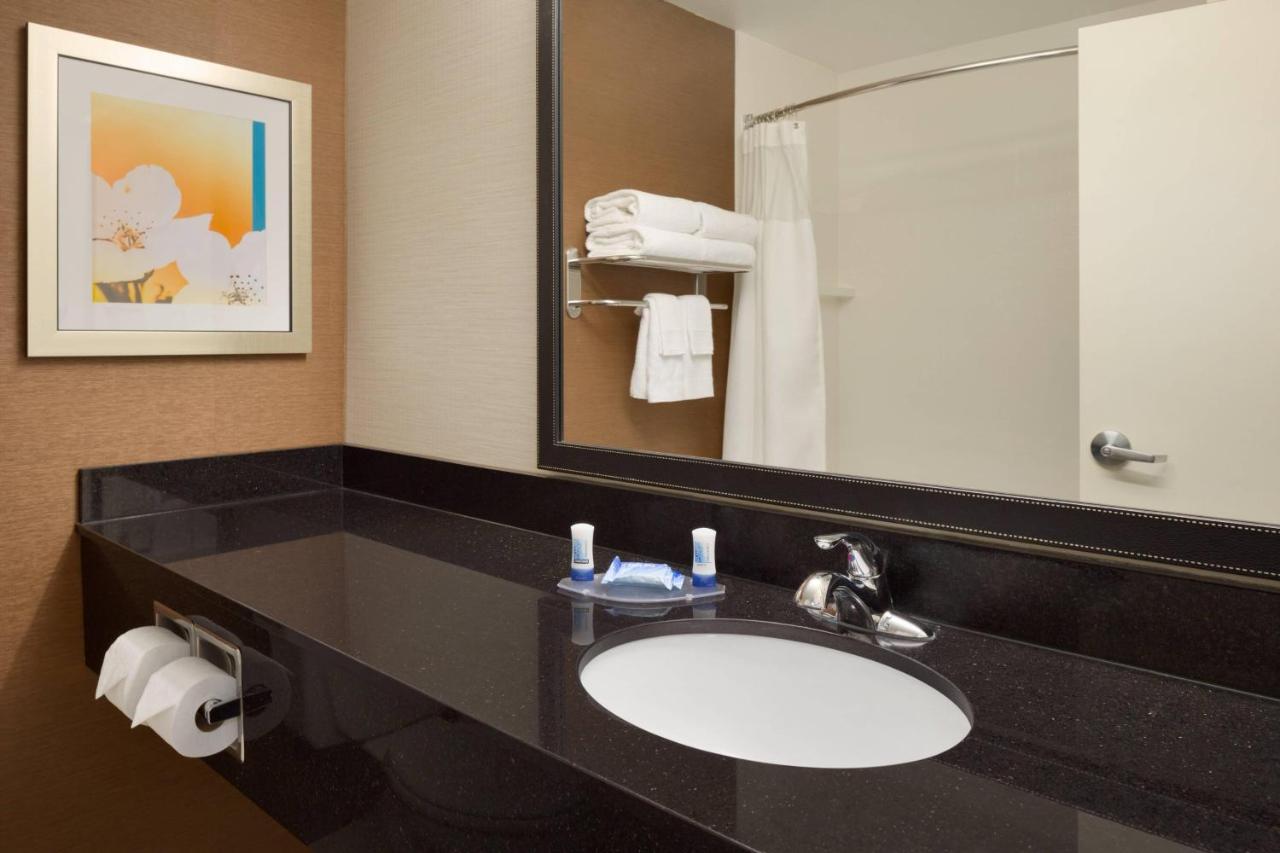 | Fairfield Inn & Suites Youngstown Boardman/Poland