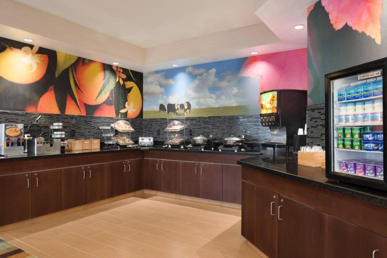 | Fairfield Inn & Suites Youngstown Boardman/Poland