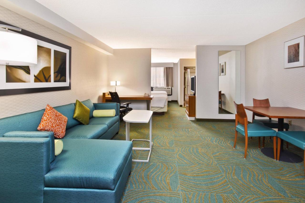 | Springhill Suites by Marriott Chicago Elmhurst/Oakbrook Area
