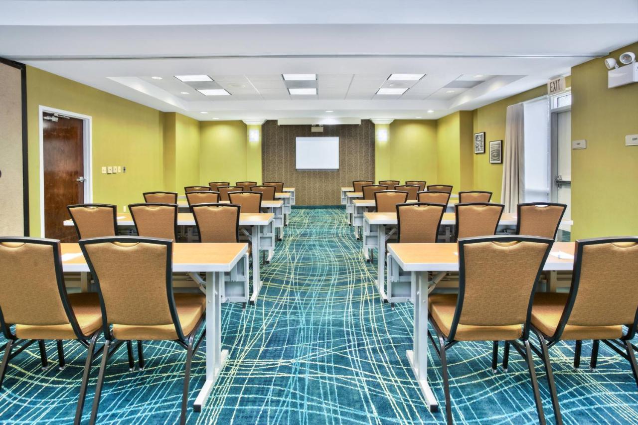 | Springhill Suites by Marriott Chicago Elmhurst/Oakbrook Area