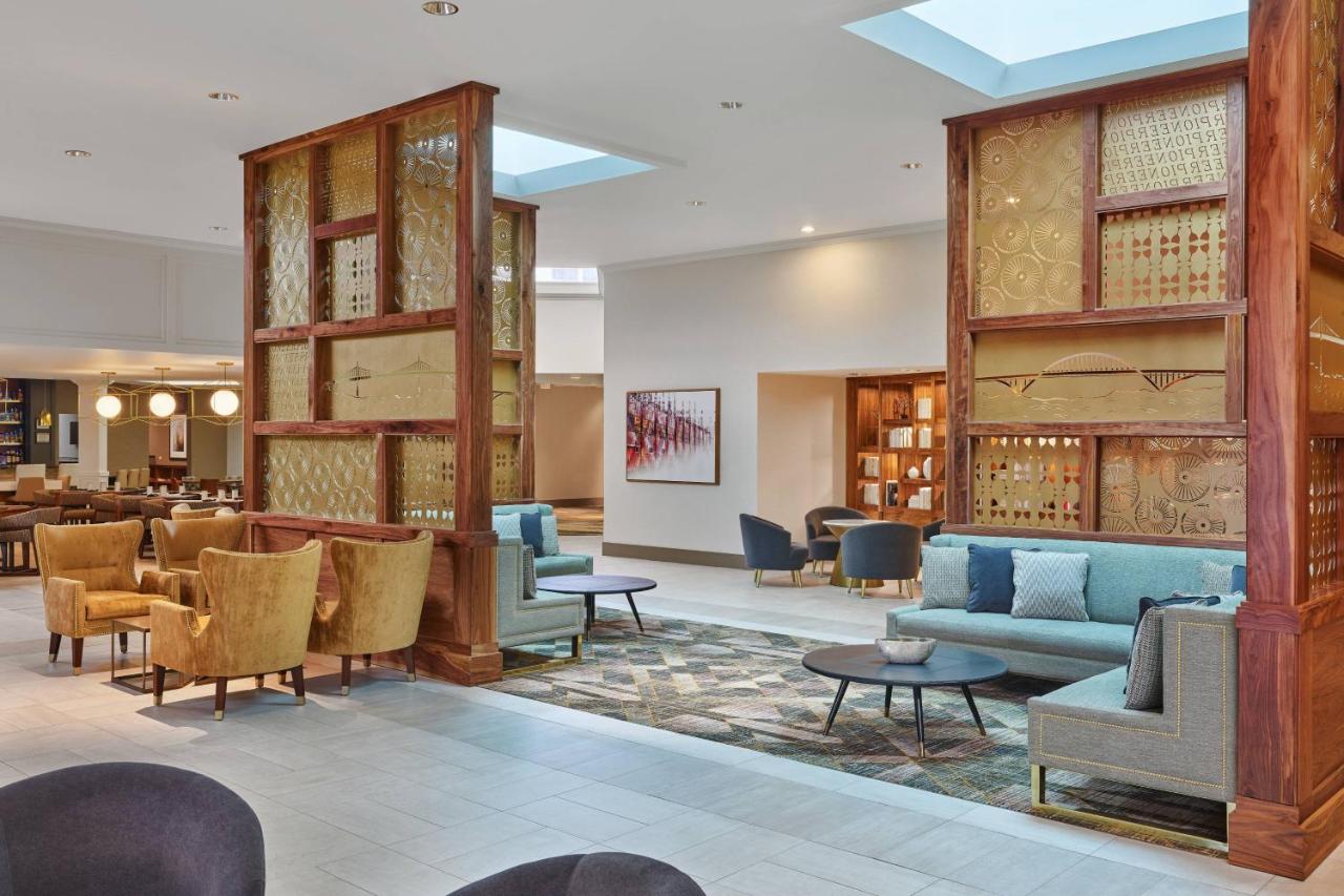 | Sheraton Portland Airport Hotel