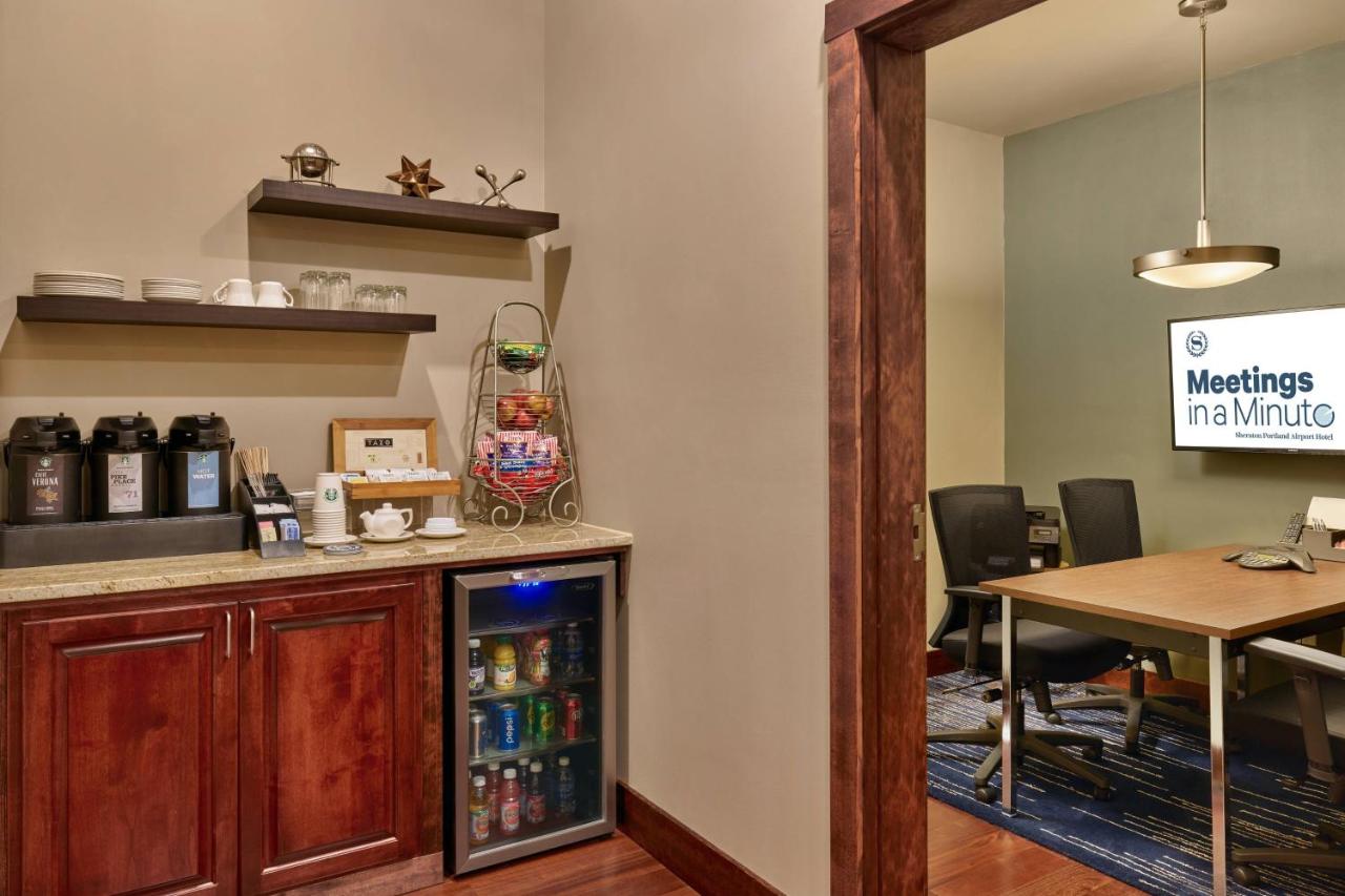 | Sheraton Portland Airport Hotel