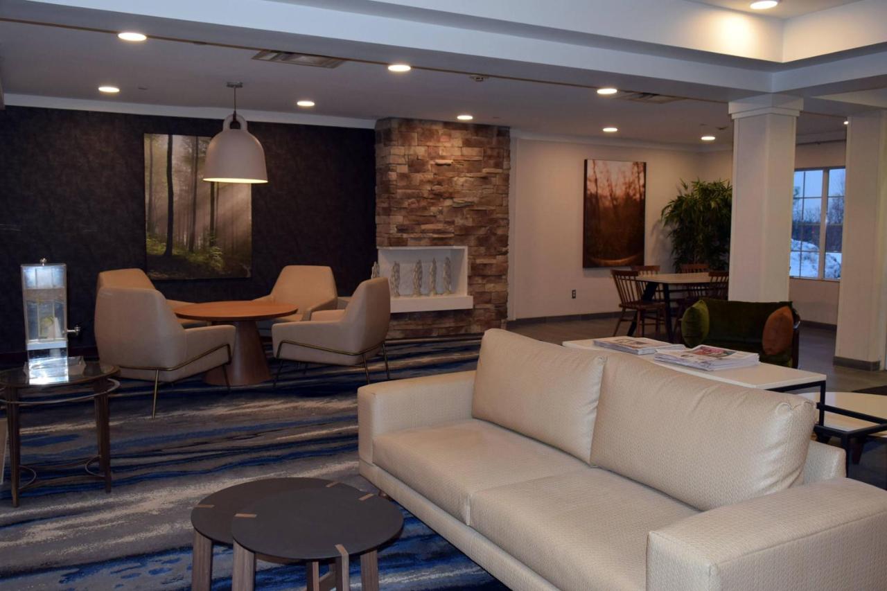 | Fairfield by Marriott Youngstown/Austintown