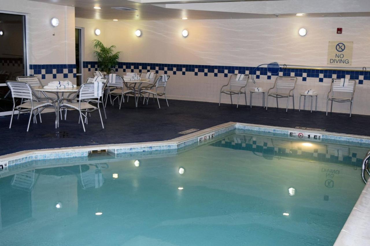 | Fairfield by Marriott Youngstown/Austintown