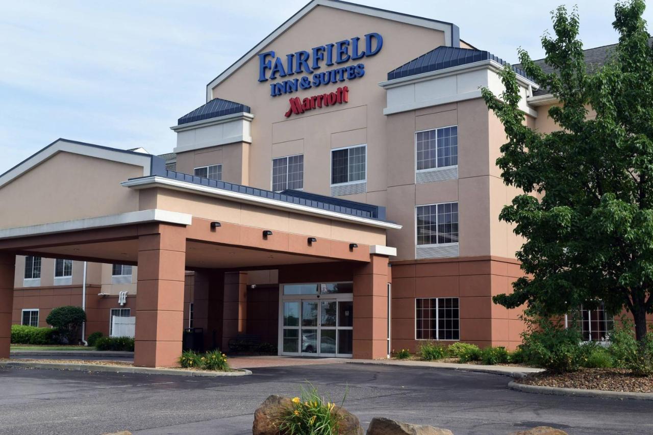 | Fairfield by Marriott Youngstown/Austintown