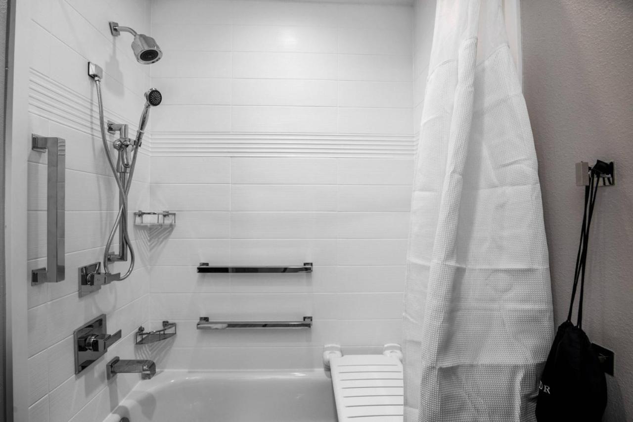 | TownePlace Suites by Marriott Houston Hobby Airport