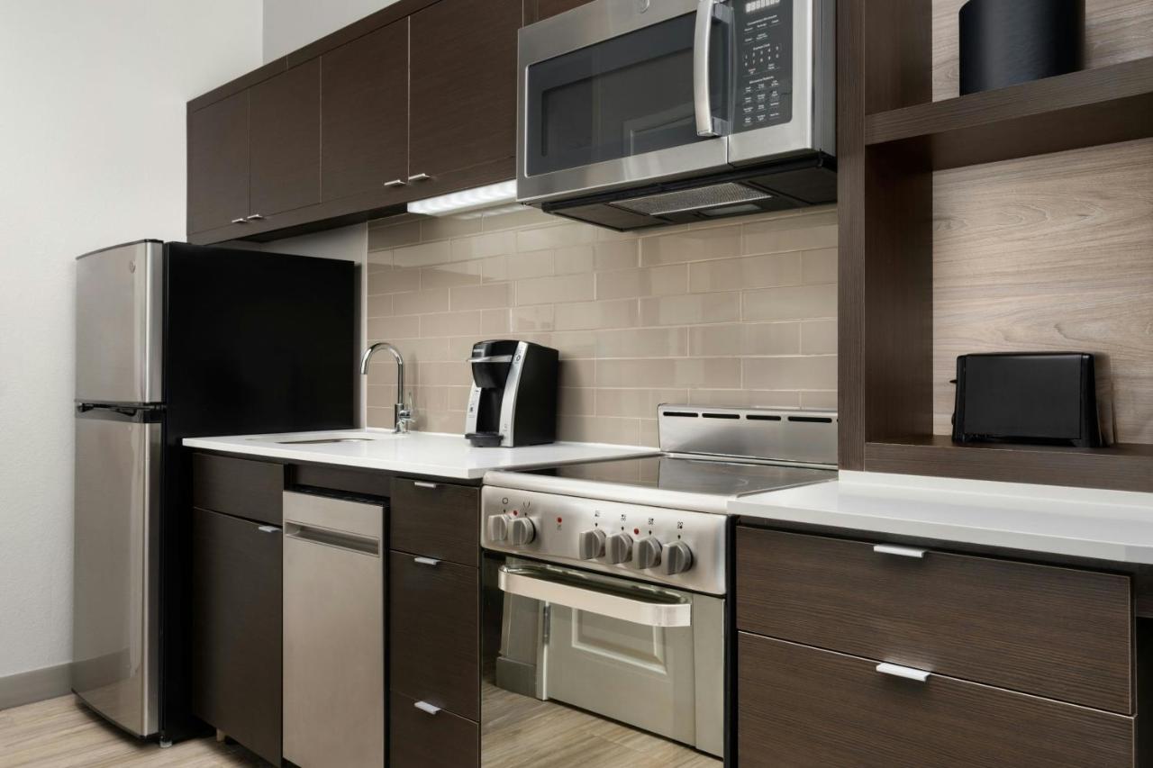  | TownePlace Suites by Marriott Houston Hobby Airport