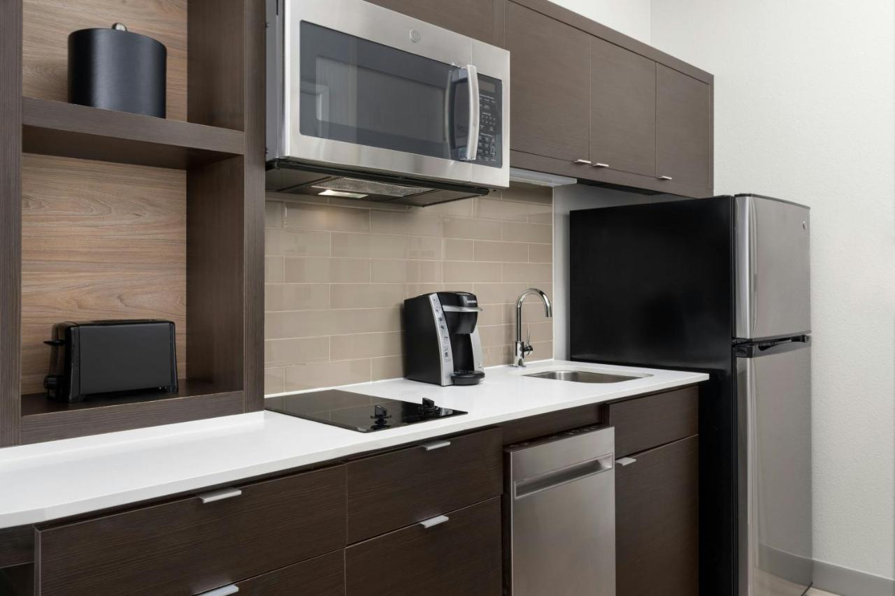  | TownePlace Suites by Marriott Houston Hobby Airport