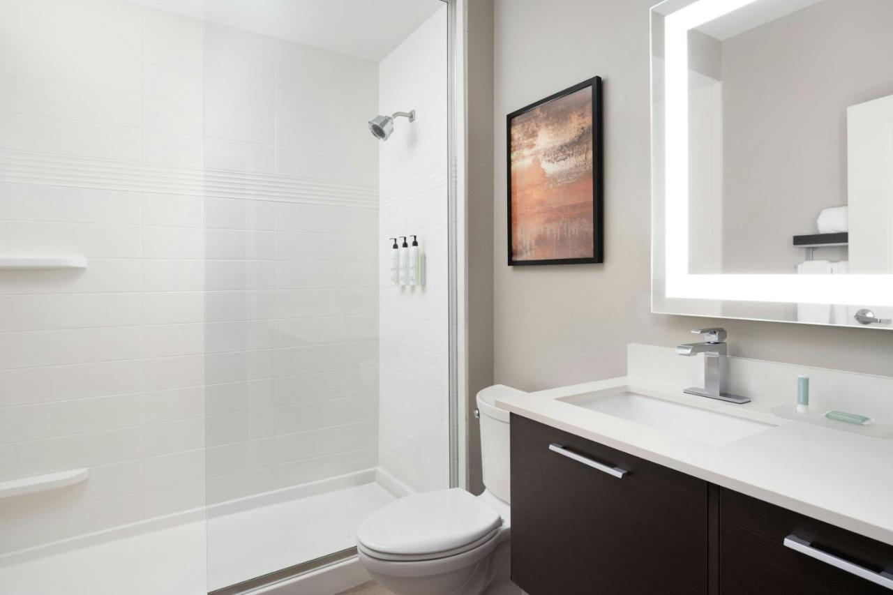  | TownePlace Suites by Marriott Houston Hobby Airport