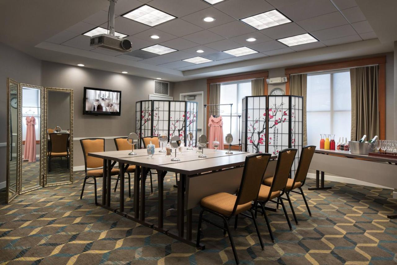 | Residence Inn by Marriott Camarillo