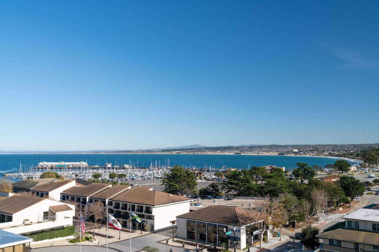 Double Room with Bay View at Monterey Marriott