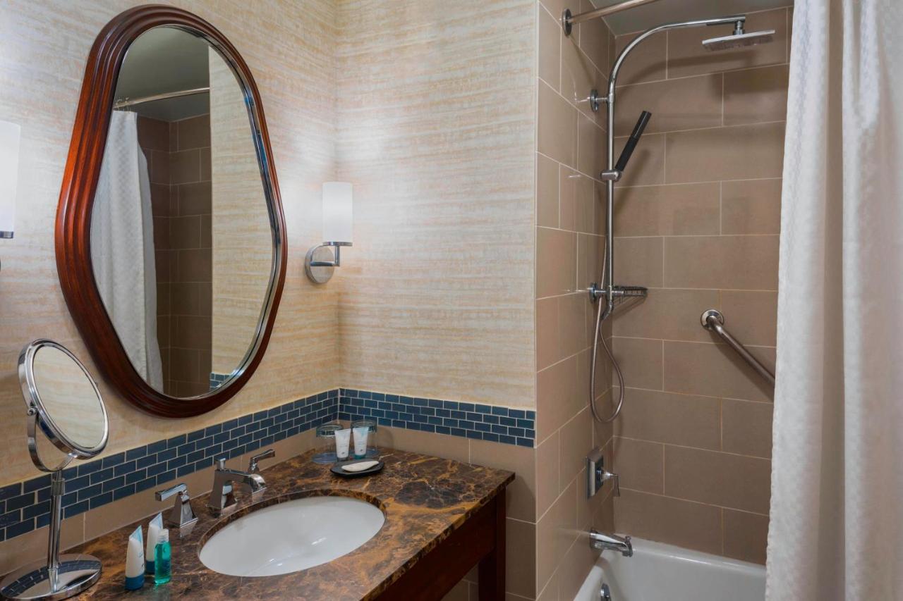 | The Westin Mount Laurel