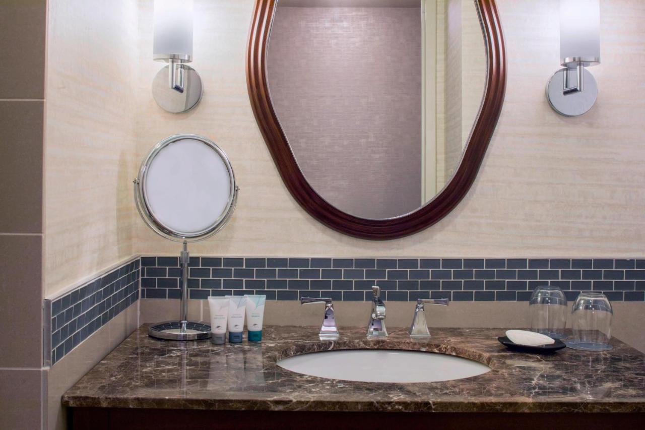 | The Westin Mount Laurel