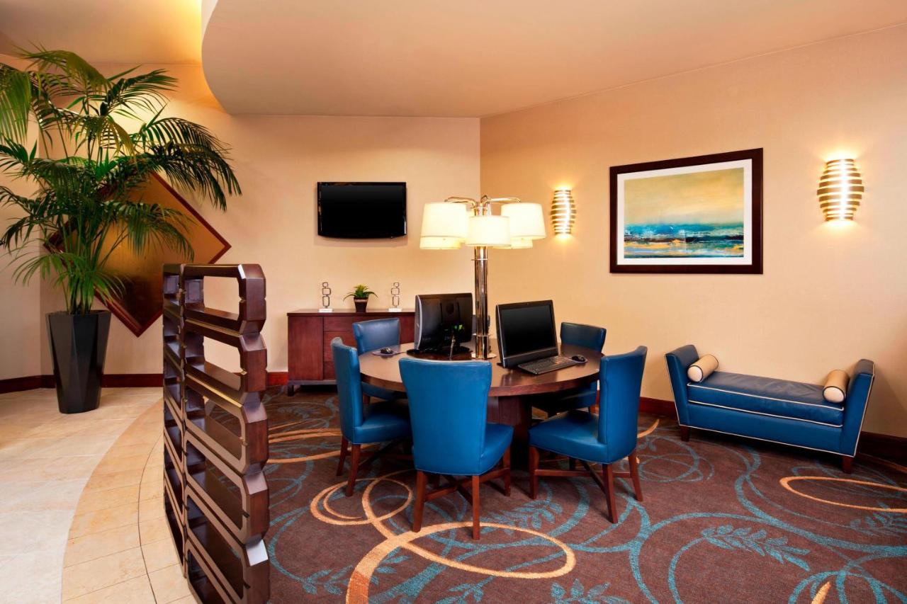  | Sheraton Agoura Hills Hotel