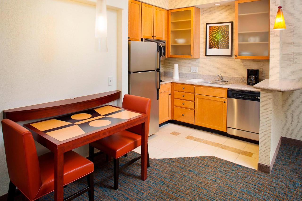 | Residence Inn by Marriott Roanoke Airport