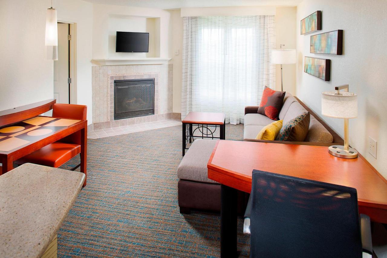 | Residence Inn by Marriott Roanoke Airport