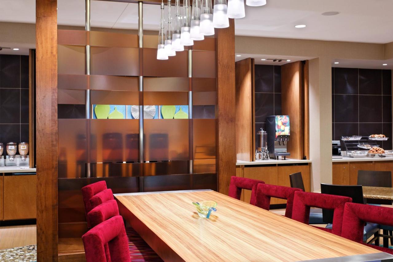  | SpringHill Suites Pensacola