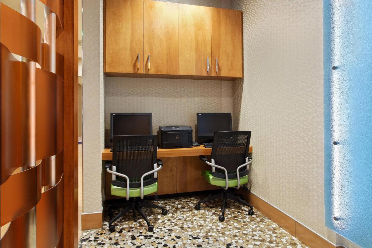  | SpringHill Suites Pensacola