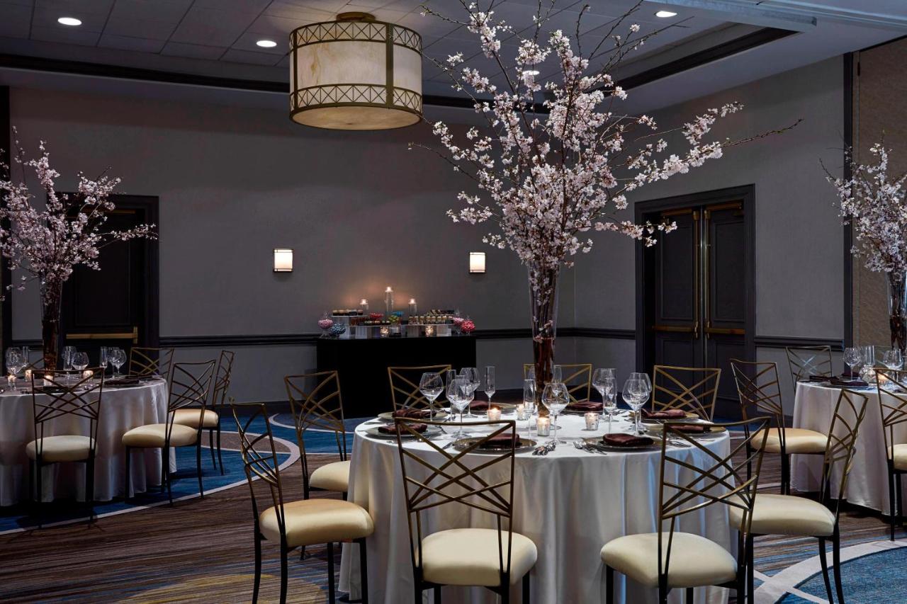 | Baltimore Marriott Inner Harbor at Camden Yards