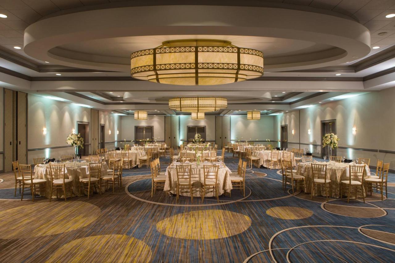 | Baltimore Marriott Inner Harbor at Camden Yards