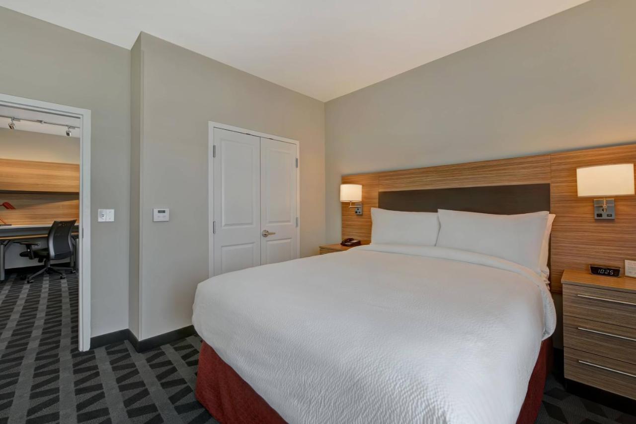 One-Bedroom Queen Suite with Sofa Bed - Hearing Accessible at TownePlace Suites by Marriott El Paso East/I-10