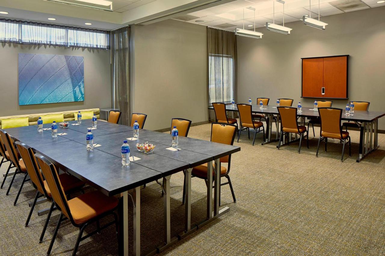 | SpringHill Suites by Marriott Atlanta Airport Gateway