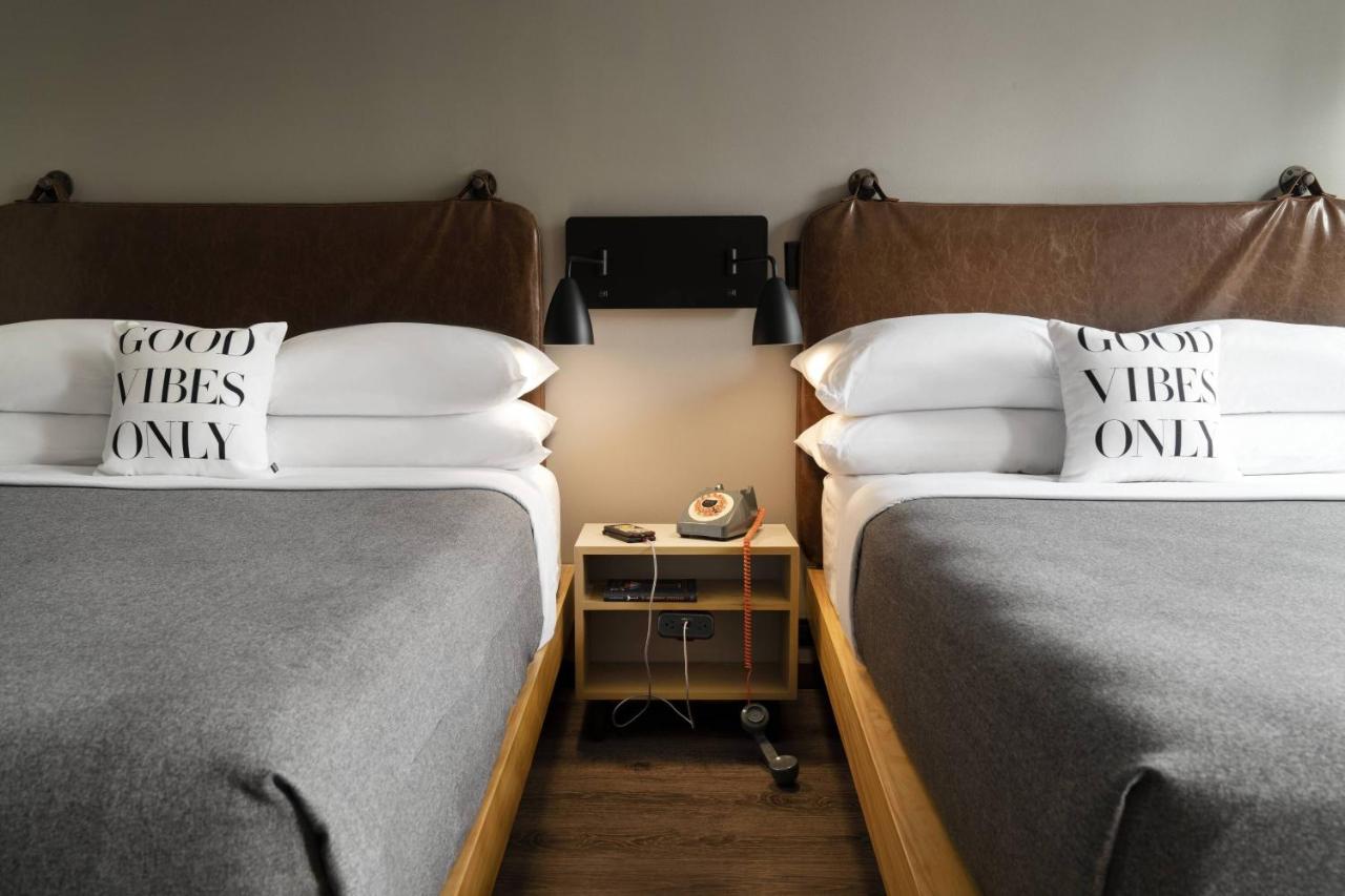 245 SQ FT (23 SQM), Larger Guest room, 2 Double at MOXY Memphis Downtown