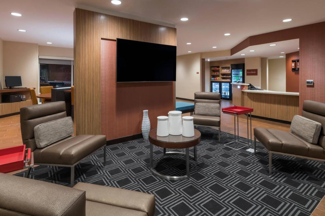 | TownePlace Suites by Marriott Hays